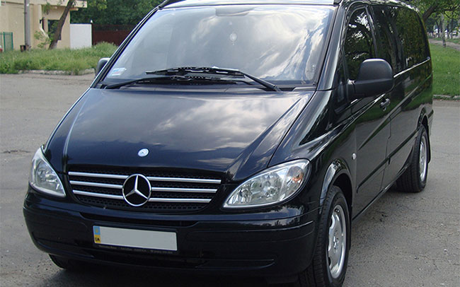 Микроавтобус Mercedes Benz Vito